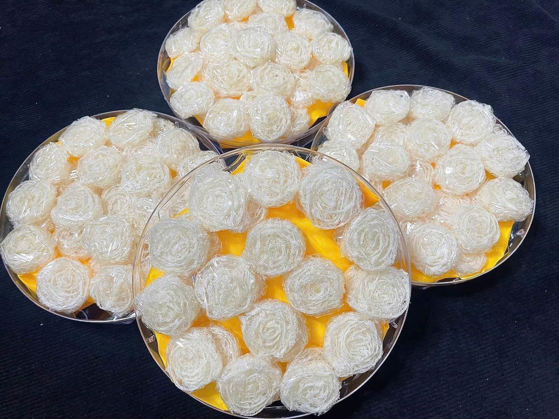 Yến tinh chế hoa hồng